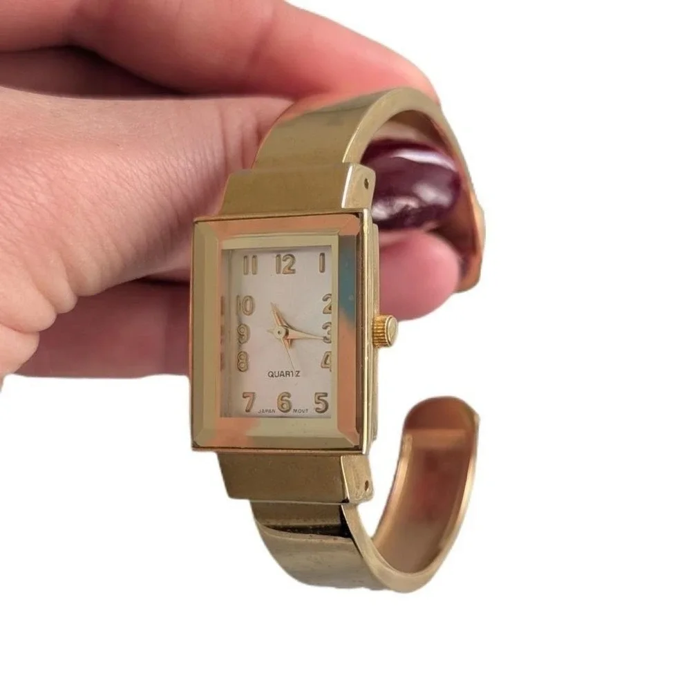 Quartz 2000s 90s Minimalist Bangle Bracelet Stainless Steel Back Watch